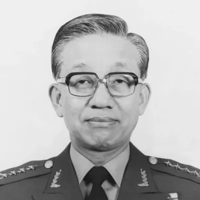 오자복  국방부장관