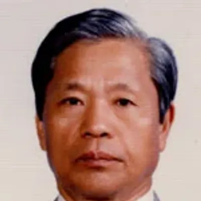 김운태 정치학자