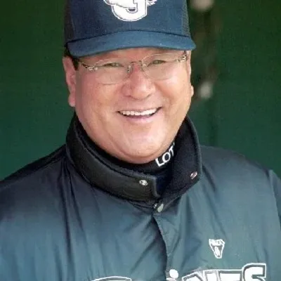 김명성 야구감독